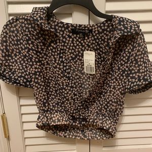 Womens size small forever 21 navy and pink v neck top